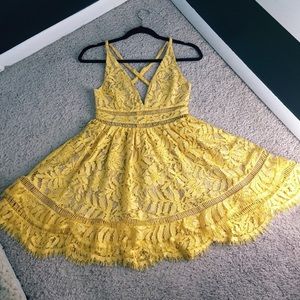 LOVERS + FRIENDS | Yellow Lace Moon Dance Dress XS